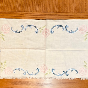 Vintage Cotton Cross Stitch Doily: Pink, Green, and Blue Floral