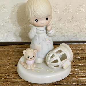 Precious Moments Figurine - The Lord Giveth, and the Lord Taketh Away - Enesco - 100226