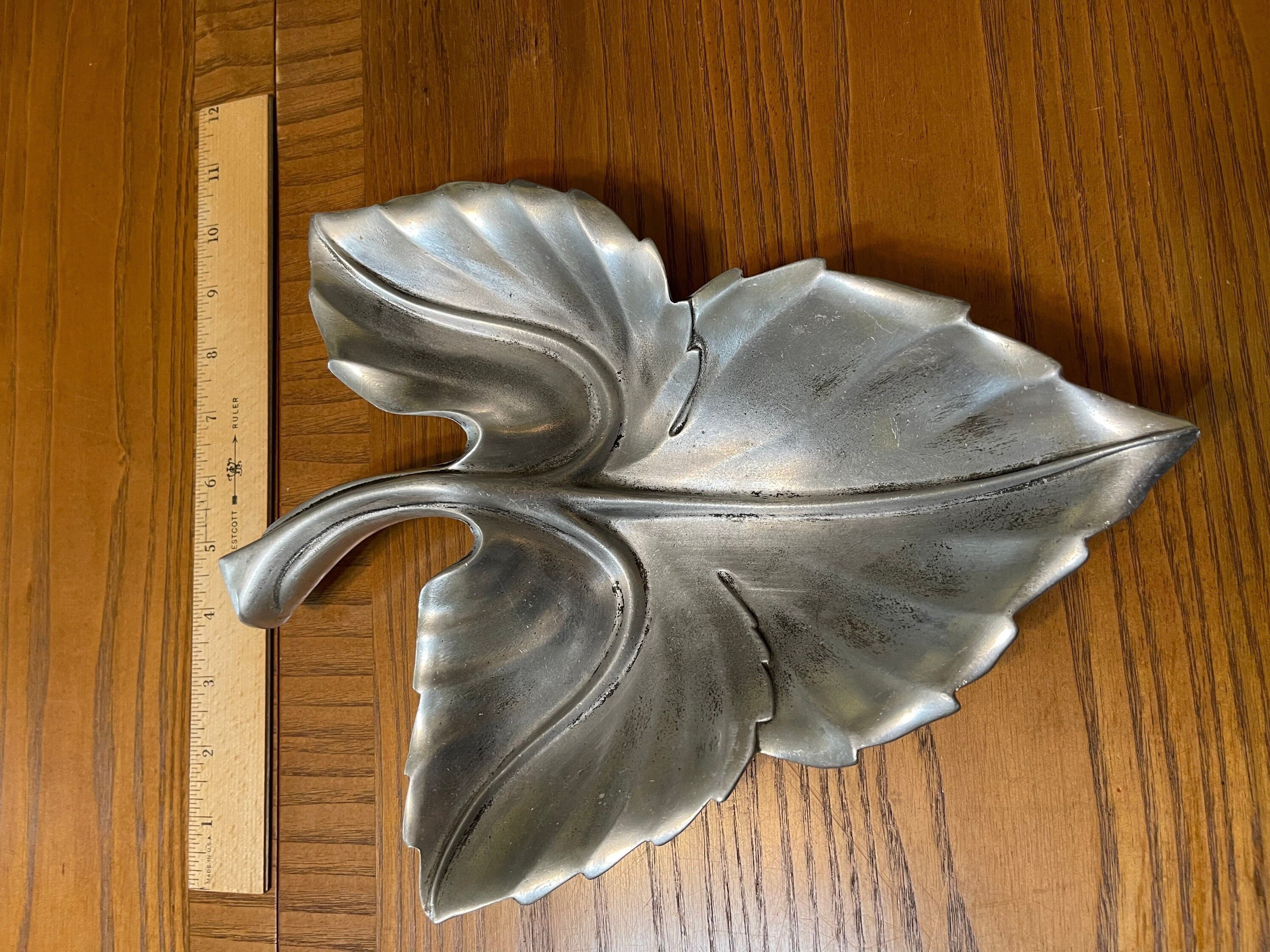 Vintage Royal Hickman Bruce Fox RH4 Cast Aluminum Leaf Plate