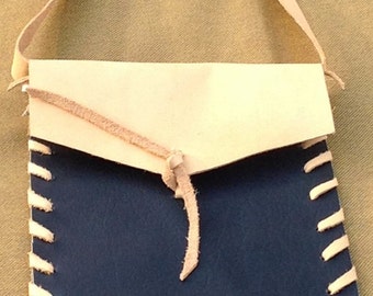 Piel de venado de indio americano hecho a mano de A. Ponce y regalía de bolsa de cuero para cartera en Pow Wow Montes o llanuras "7.5 x"6,25 en.