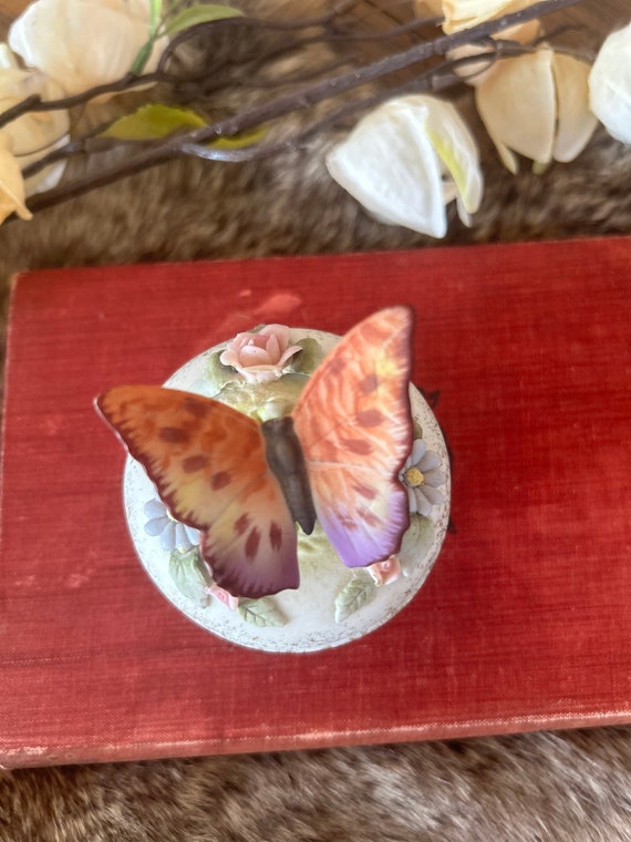 Vintage Lefton Butterfly box with lid / ring dish… - image 6