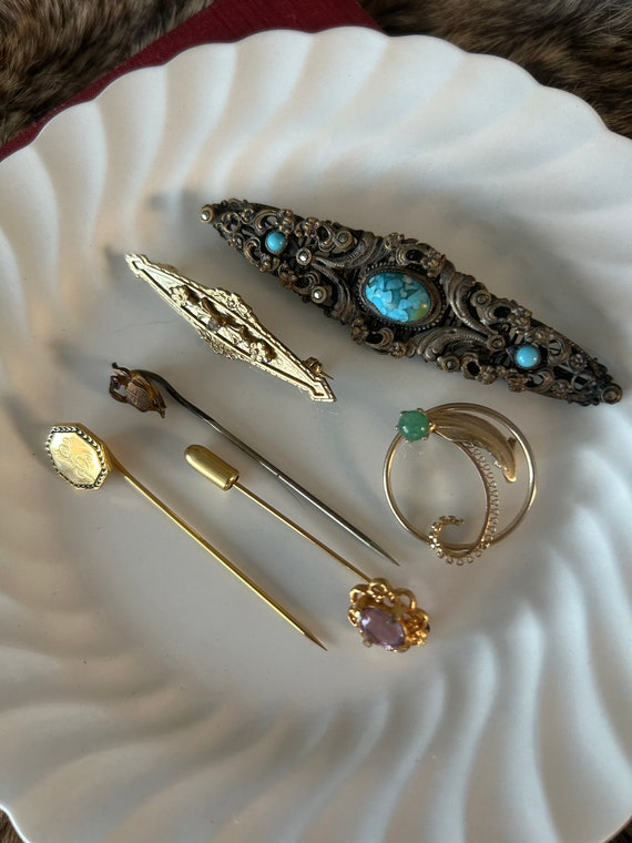Set / Lot of 6 antique pins - image 1