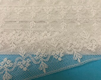 Tiny narrow Vintage French bobbin Lace Torchon trim insertion pillows .5 wide 2 yards