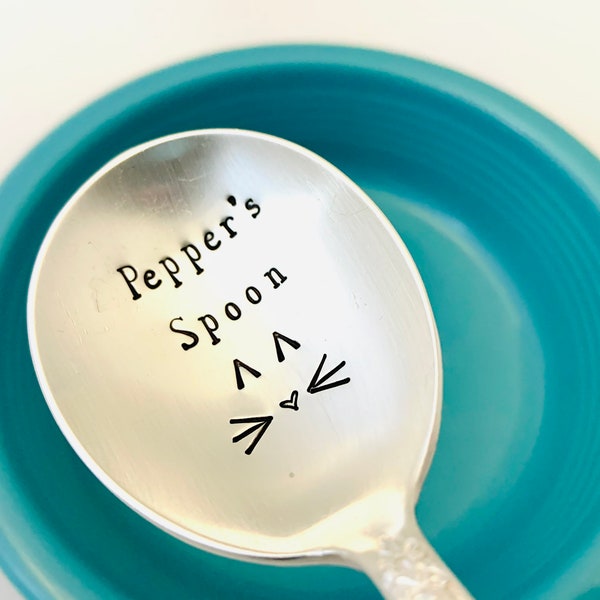 Custom cat food spoon, Vintage silver plated hand stamped spoons, Personalized cat face spoon, Hand stamped pet spoons, wet cat food spoon