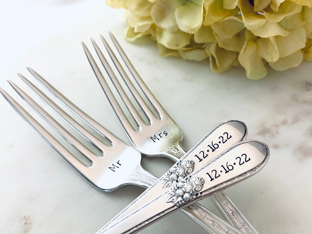 Custom Wedding Fork Set Handstamped Wedding Date Forks Cake Cutting