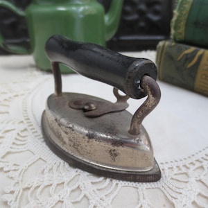 Dover Dolly Iron ~ Cast Iron Toy Sad Iron ~ 1930&#39;s Iron, Just Like Grandma&#39;s ~ Primitive Rustic Farmhouse Décor