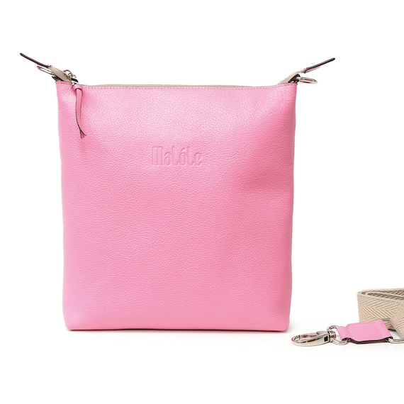 Leather Bag in Light Pink: Choose Your Style with Versatile and Charming MaLóLe Bags in Two Sizes