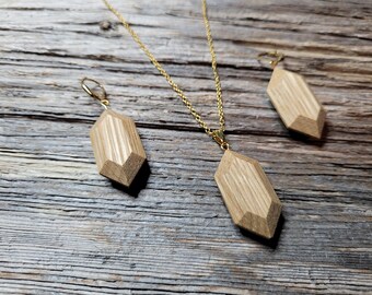 Wooden earrings. Wooden pendant. Zelda jewelry. Unique jewelry. Zelda ruby pendant. Geek jewelry. Handmade jewelry.