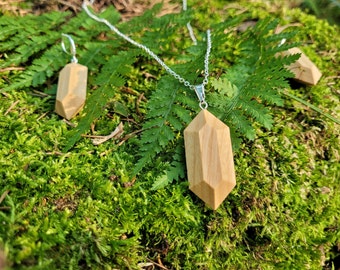 Zelda inspired ash wood earrings/pendant set. Unique jewelry, in limited quantities. For geek friends!
