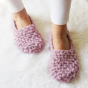 Womens slippers, Merino Wool Slippers, Crochet slippers, Gift for Her, Birthday gift, Women gift, elegant, light, healthy home shoes