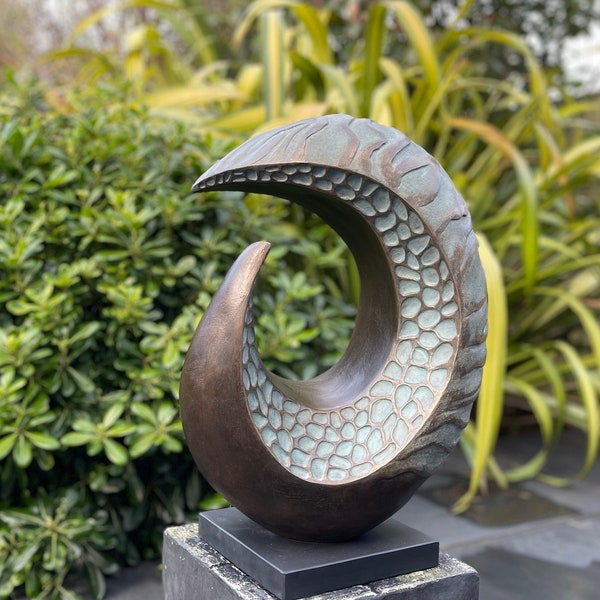 Große abstrakte Gartenskulptur aus Bronze, „Shoreline“-Gartenskulptur, modernes Skulpturengeschenk, Bronzeskulpturenkunst für den Außenbereich, moderne Statue