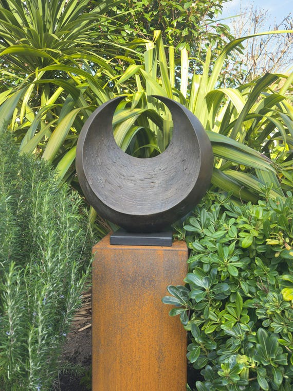 Garden sculpture abstract, modern bronze crescent statue: 50cm /20 inch, Sunset