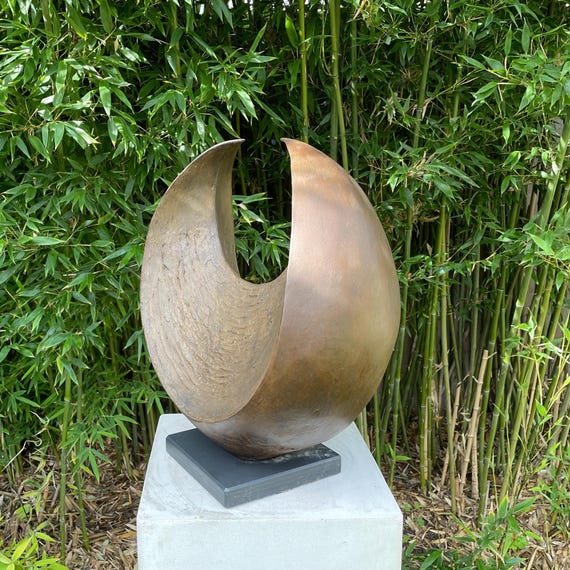 Garden sculpture abstract, modern bronze crescent statue: 50cm /20 inch, Sunset
