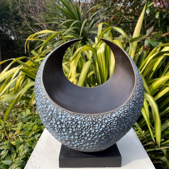 Garden sculpture modern, outdoor sculpture abstract, yard statue modern, garden statue decor, 'Blue Curvation' sculpture