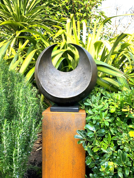 Garden sculpture abstract, modern bronze crescent statue: 50cm /20 inch, Sunset