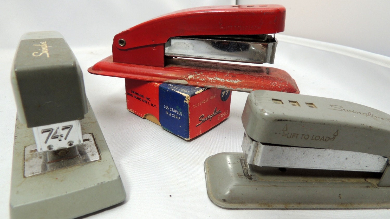 Vintage swingline online stapler 747