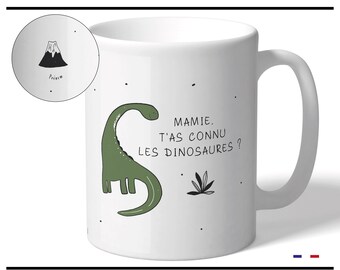 Personalized ceramic mug with dinosaur illustration. Gift for birthday or Mother's Day. Grandmother's Day gift