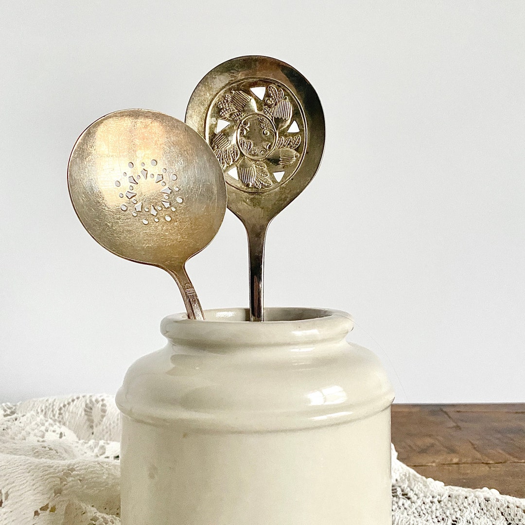 Silver Plate Tomato Spoons // Metal Serving Utensils // Vintage Winter