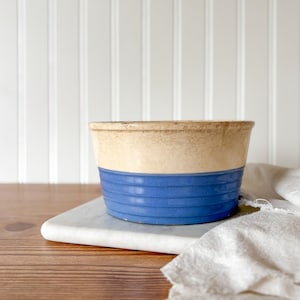 Universal Potteries USA Blue-Banded Mixing Bowl // Rustic Ceramic Serving Bowl // Coastal Summer Farmhouse // Midcentury Kitchen Decor