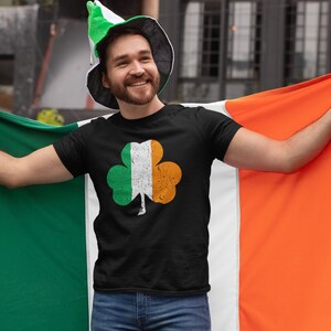 Men&#39;s Irish Patriotic T-shirt Irish Flag Tee Ireland Country Flag Colors T-Shirts Saint Patrick&#39;s Day Flag Tee Shirt Irish Gift Ideas
