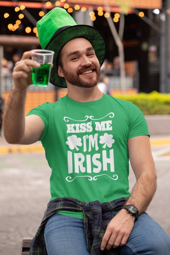 Funny St Saint Patrick's Day Kiss Me I'm Irish T-Shirt Funny St Saint Patrick's Day Kiss Me I'm Irish T-Shirt
