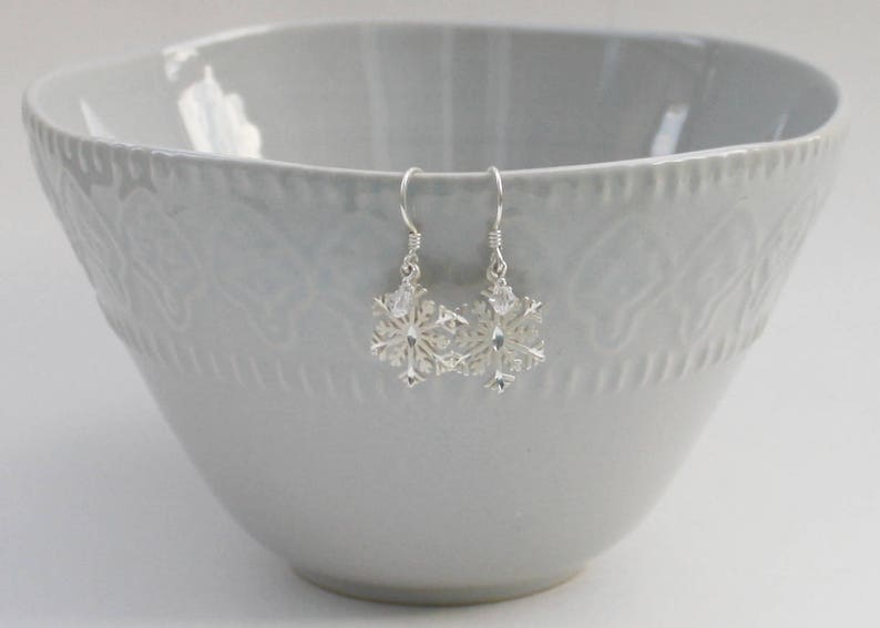 silver filigree pierced snowflake earrings Sterling Silver Snowflake earrings FREE SHIPPING