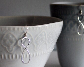 1 Paio Orecchini A Bottone Alla Moda Argento Sterling Infino Simbolo Per Donne Per Decorazione Quotidiana | SHEIN ALIA - Foto 2