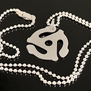 MEDIUM 1 inch 45 rpm adaptor necklace sterling silver, 70's music jewelry, retro pendant for DJ vinyl record jewelry, 45 single, spindle