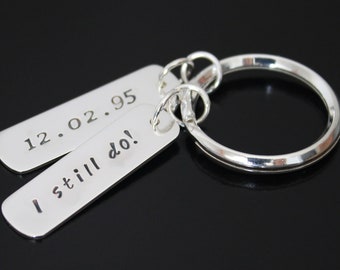 Zilveren sleutelhanger, gepersonaliseerd cadeau voor hem, sleutelhanger voor stellen, cadeau voor een langeafstandsrelatie, Valentijnsdagcadeau, cadeau voor je vriend