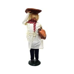 Byers Choice Caroler 1992 The Cries Of London 13&quot; Baker Bread Vendor