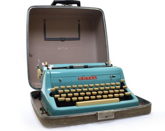 Royal 1957 Quiet De Luxe Deluxe Typewriter Normandy Teal - Working