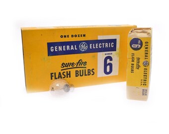 General Electric Sure Fire No. 6 Flash Bulbs NOS (One Dozen)