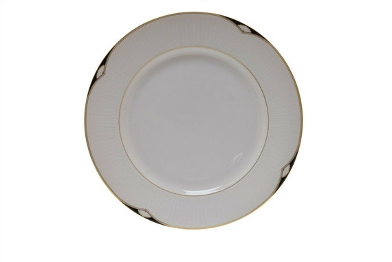 Mikasa Aegeam L5587 White Gold Black Fan 6.5 Mikasa Aegeam L5587 White Gold Black Fan 6.5