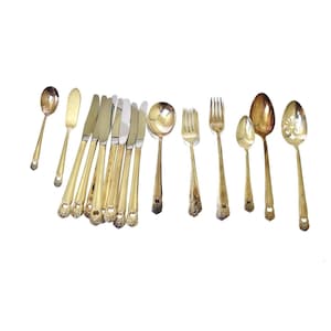 1847 Rogers Bros Eternally Yours Silver Plate Flatware Set (41 Piece)