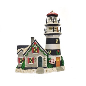 Santa&#39;s Workbench 2000 Victorian Series Highland Point Lighthouse