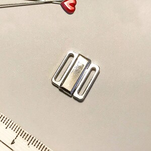 Stitch Love Studio- 1/2" or 12mm center clasps in silver