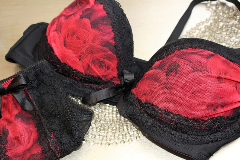 Bella Rose Print Molded Cup Bra Lingerie Pin-up Valentine's Day ...