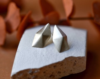 Limpet Oorbellen - Sterling Silver Studs - Polygon Stud Oorbellen - Moderne oorbellen - Geometrische oorbellen - Minimale oorbellen