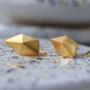 Boucles d'oreilles Polygone Clous dorés modernes minimes géométriques Clous d'oreilles Minimal image 6