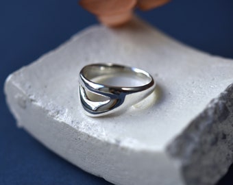 Bague triangle asymétrique - bague bande- bague homme - femmes anneaux - épaisse - moderne - anneaux minimalistes - cadeau pour lui