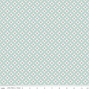 Berry Market Daisies Mint Yardage