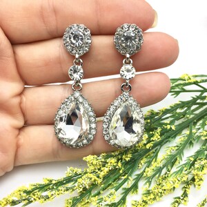 Chandelier Bridal Earrings • Bride to be earrings • Teardrop bridal earrings • Wedding earrings • Crystal earrings •