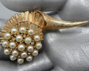 Vintage Faux Pearl Shell Brooch Lisa Signed Ruffled Seashell Crystal Rhinestone