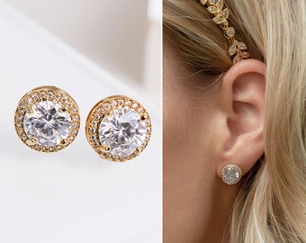 Bridal Earrings, Stud Earrings, Wedding Jewelry, Minimalist Earrings, Crystal Earrings,E271