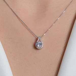 Bridal Jewelry, Crystal Pendant Necklace, Bridal Necklace, Wedding Jewelry, Silver Jewelry, Wedding Accessories, Silver Necklace, N433-S