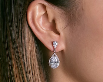 Brincos de noiva com zircônia cúbica: acabamento em ouro branco 18K