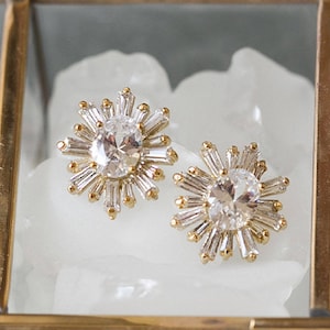 Bridal Earrings, Wedding Earrings, Stud Earrings, Bridal Jewelry, Crystal Earrings, Gold Earrings, E279