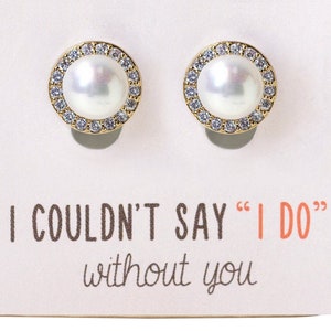 Bridesmaid Pearl Clip On Earrings, Bridesmaid Jewelry Gift, Bridal Party, Maid of Honor Gift, Pearl Earrings, Wedding Clip On Earrings
