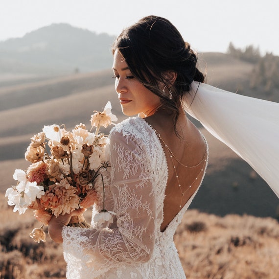 Long back hotsell necklace wedding