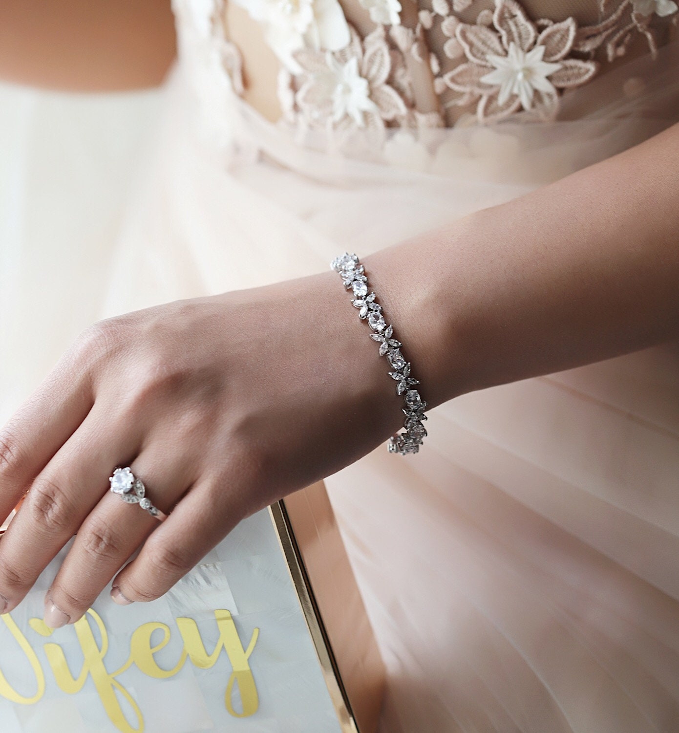 Designer Bracelets for Women | Luxury Bracelets | DIOR